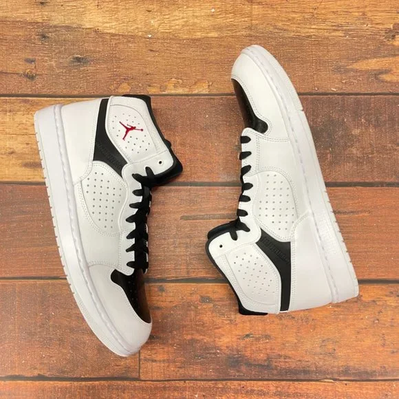 Jordan Men's Access White/Black Basketball Shoes - Picture 2 of 6